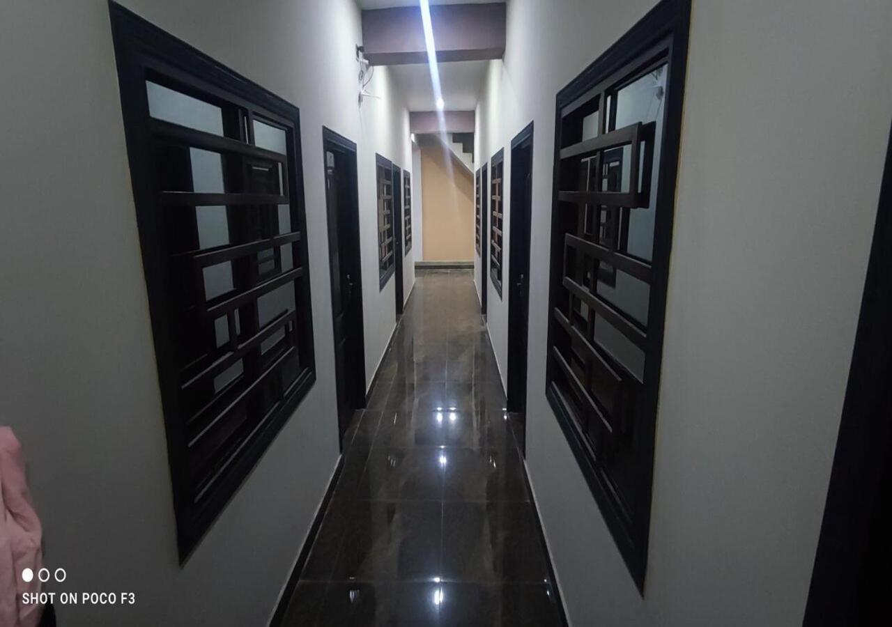 Al Qadir Residence 물탄 외부 사진