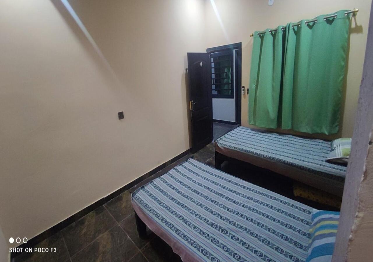 Al Qadir Residence 물탄 외부 사진